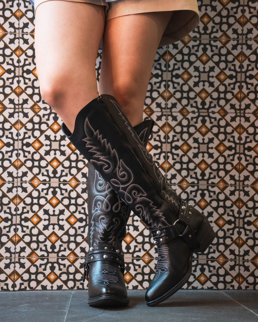 Bota Vaquera Alta de Mujer 96532 Davina Katia Negro