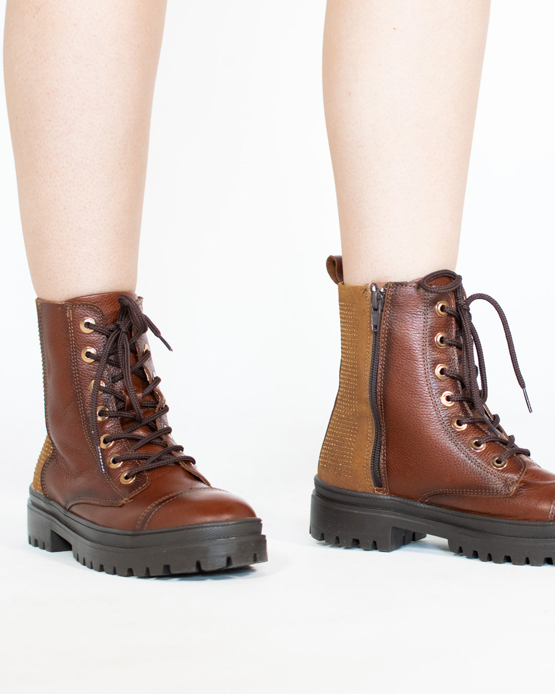 Bota de Mujer 72014 Davina Café con Cintas