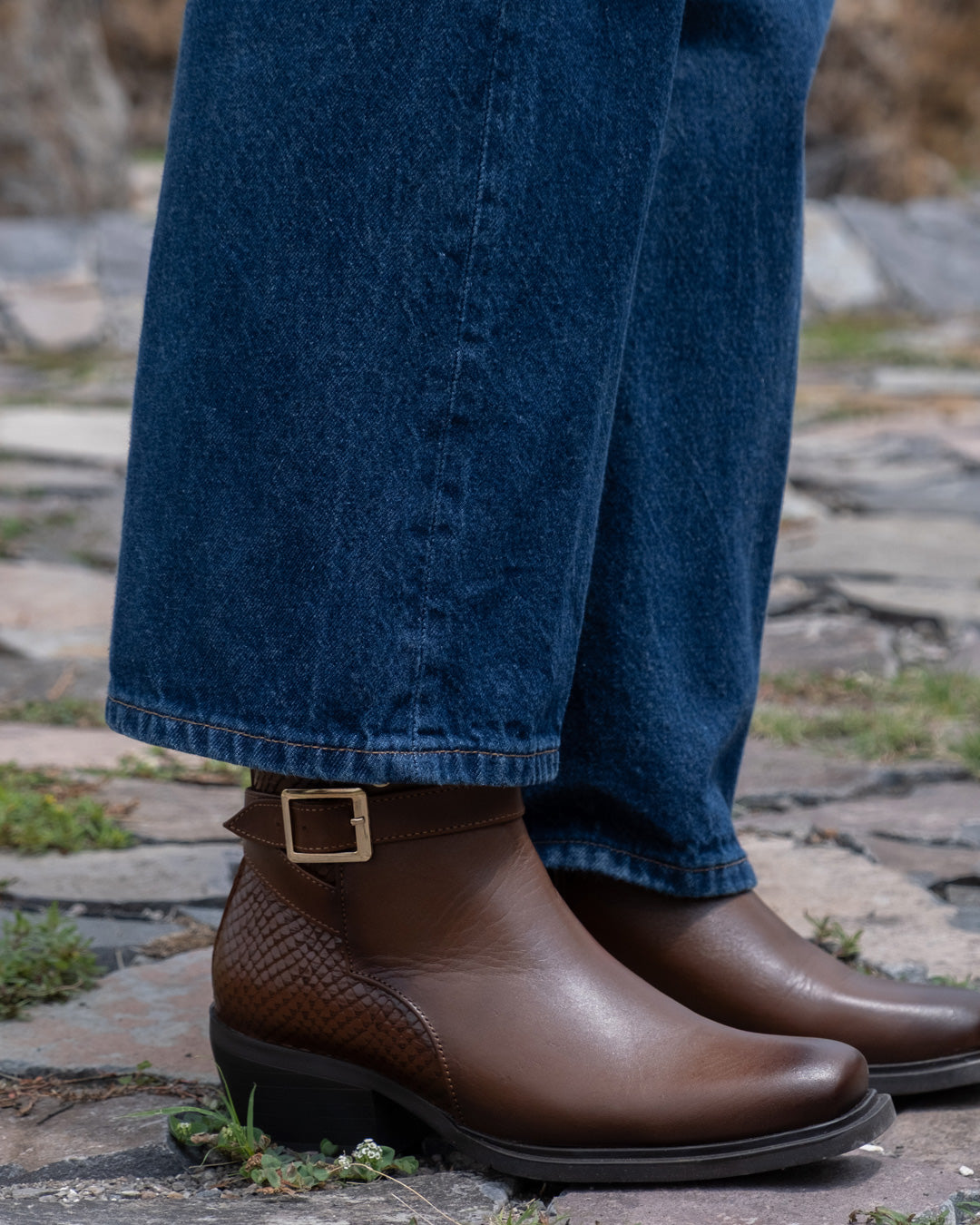 Bota Vaquera Corta 97001 Davina Piel Shedrón